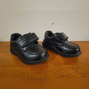 The Children's Place Shoes Black Slip On Toddler 6 Dress Shoes